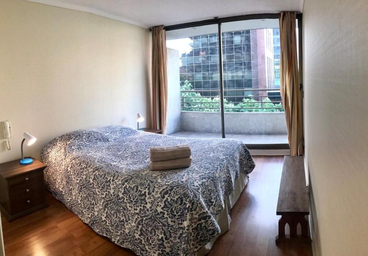 Mirando A Parque Arauco Appartement Santiago Buitenkant foto